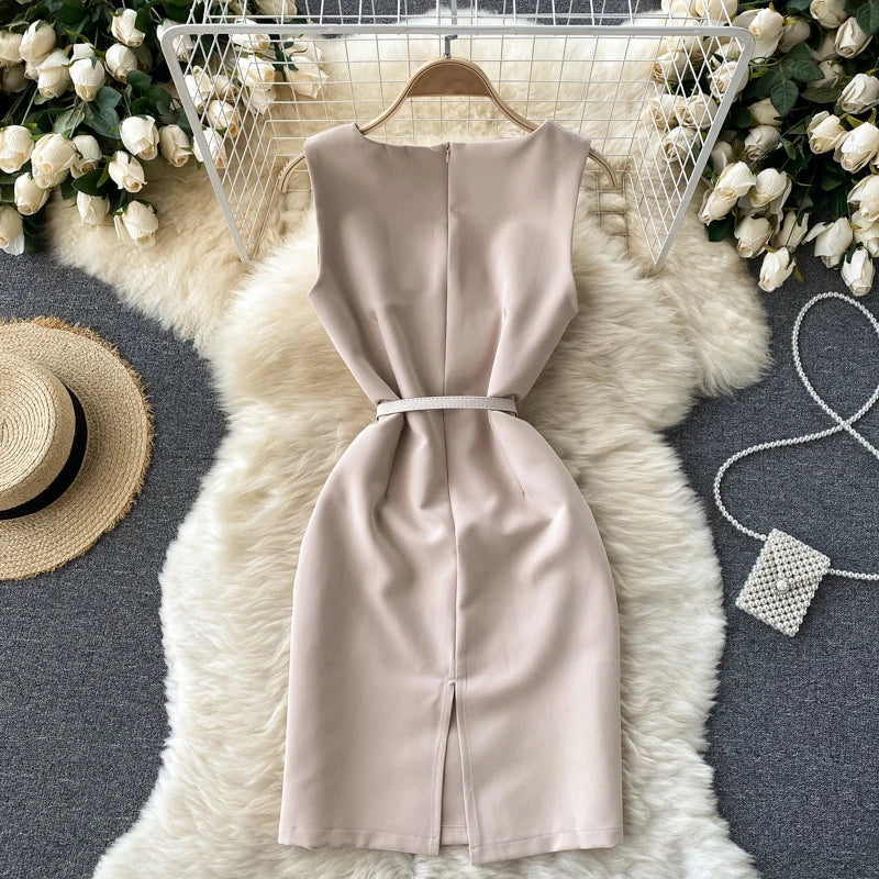 Maya – Sleek Grace Dress